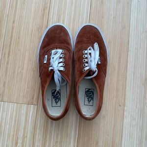 Vans Men's Rust Suede Sneakers